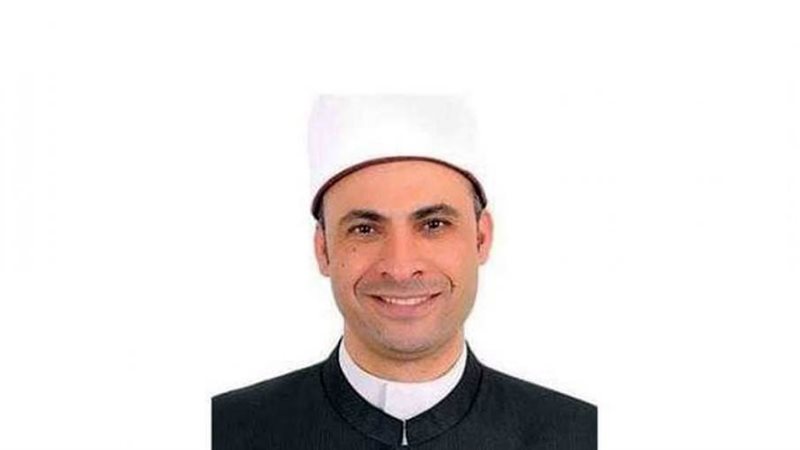 هشام عبدالعزيز مديرا