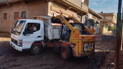 تكثيف حملات النظافة حول المدارس والمصالح الحكومية بكفر الشيخ