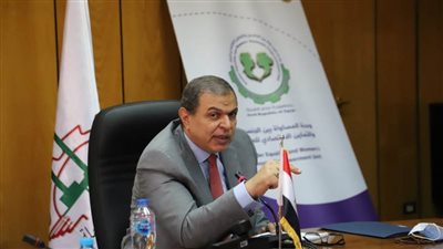 القوى العاملة: تعيين 354 شابًا منهم 4 