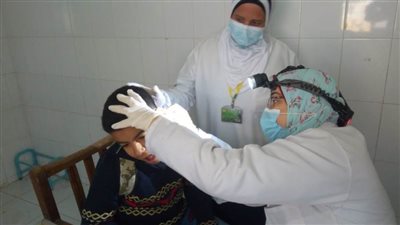 الكشف على ١٨٦٣ مواطنا في قافلة طبية مجانية بقرية بويط بالبحيرة