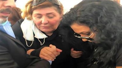 اشتعال النيران بفيلا الفنانة  سهير رمزي بالشيخ زايد 