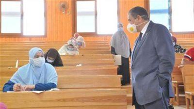 انتظام امتحانات نصف العام بجامعة كفر الشيخ وسط تطبيق الإجراءات الاحترازية