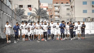 مران الإسماعيلي.. وحدات بدنية مكثفة وتقسيمة حماسية بين اللاعبين