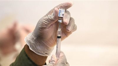 بريطانيا: إعطاء ربع مليون جرعة معززة من لقاحات كورونا خلال 24 ساعة