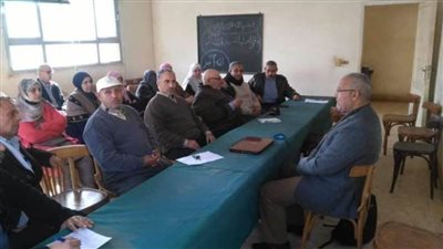 زراعة الشرقية تنفذ مدرسة حقلية إرشادية عن زراعة محصول الفراولة بمشتول السوق