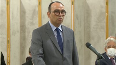 وزير الشؤون الدينية التونسية: نقل مطالب أهالي شهداء الثورة لرئيس الجمهورية ردا للاعتبار