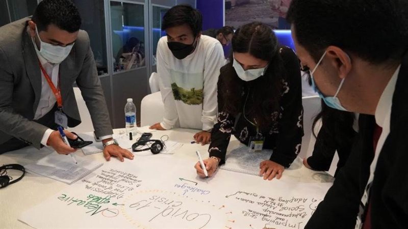 منتدى شباب العالم..