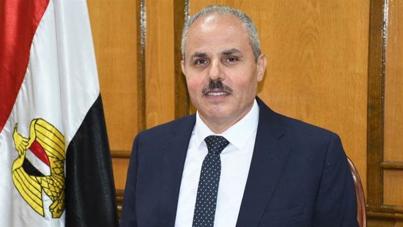 رئيس جامعة قناة السويس