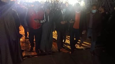 نجاة 14 عاملًا من الموت.. ومحافظ الجيزة يزور موقع الحادث