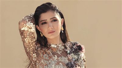 مي عمر بين أفضل 3 ممثلات.. وتعلق 