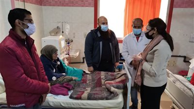 نائب محافظ البحيرة تتابع سير العمل وتوافر الأدوية والمستلزمات بالمستشفيات