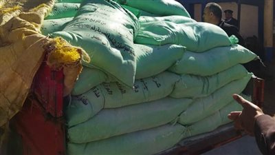 إحباط تهريب 81 شيكارة دقيق فى السوق السوداء ورفع 190  إشغالا ومخلفات بالواسطى