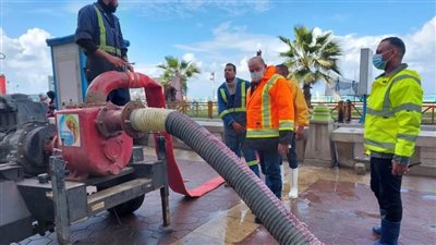 أمطار غزيرة منذ الصباح بالإسكندرية 