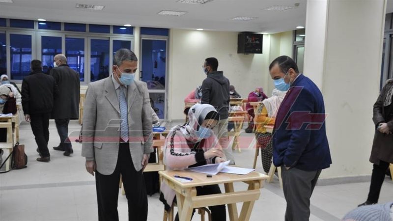 تفقد لجان الامتحانات