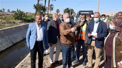 محافظ الأقصر يتفقد مشروعات بمدينة إسنا