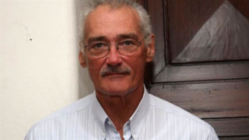 الدكتور سيف شاهين