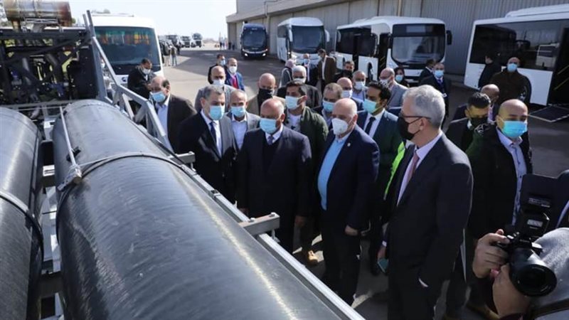 وزير النقل فى زيارة