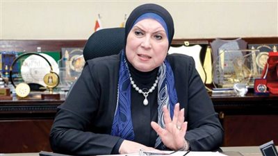 وزيرة التجارة والصناعة تؤكد حرص الحكومة على تعظيم الاستفادة من قيمة قناة السويس