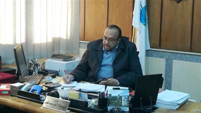 قطع المياه عن قرية شطورة بطهطا في سوهاج لإصلاح خط مياه ٧٠٠ مللي