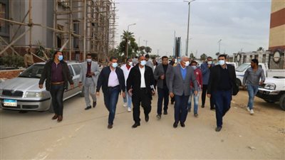 محافظ السويس يتفقد شوارع سعد زغلول والمحكمة والجلاء  