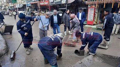 رفع مخلفات الأمطار من شوارع كفر الشيخ