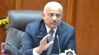 محافظ السويس يتفقد أعمال التطوير بنطاق حي السويس