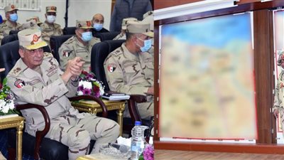 وزير الدفاع يشهد المرحلة الرئيسية لمشروع مراكز القيادة التعبوي 