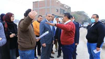 بدء أعمال مشروع تطوير ورفع كفاءة مدخل سوهاج الشرقي بأخميم 