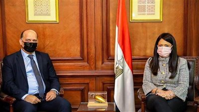 مصر والجزائر تبحثان دعم التعاون الاقتصادي في مختلف المجالات