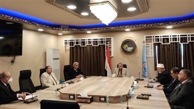 لجنة الأزمات بجامعة الأزهر تشدد على الإجراءات الاحترازية ضد كورونا