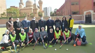 محافظ الشرقية يلتقي فريق آنسات هوكي الشرقية