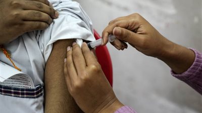 الصحة العالمية: يجب البدء بالفئات الأكثر ضعفا في منح جرعات تعزيزية مضادة لكورونا