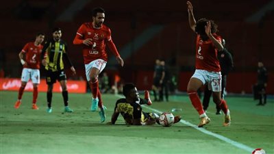 الأهلي يتعادل مع المقاولون العرب في مباراة مثيرة