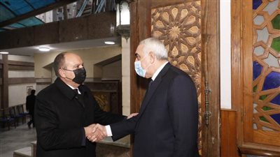 سفير الأردن بمصر يقدم العزاء في وفاة السفير قيس العزاوي
