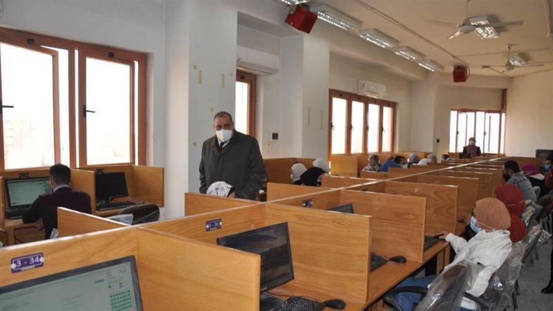 مركز الاختبارات الإلكترونية