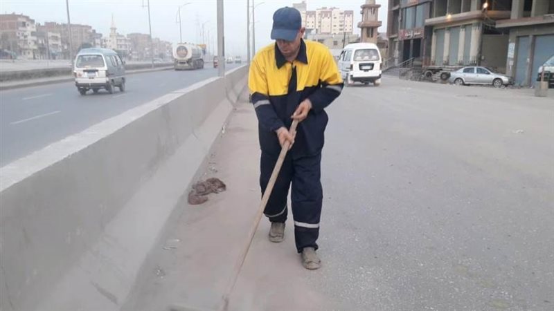 عامل النظافه