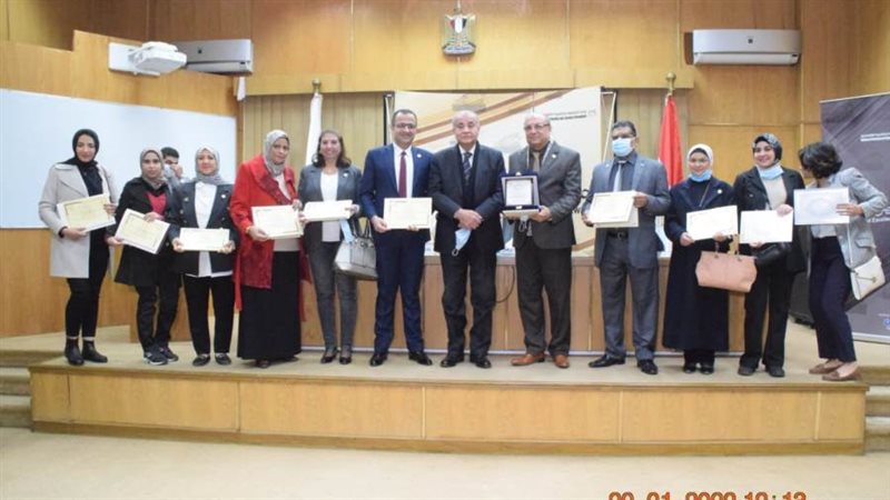 تكريم وزير التموين