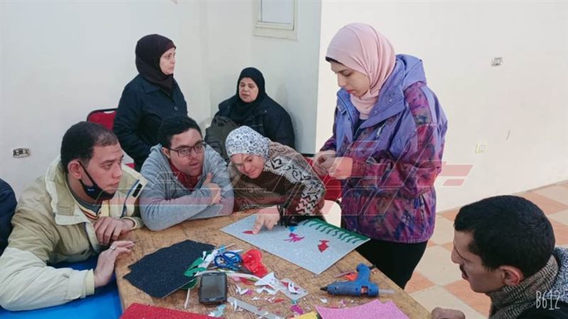 قادرون باختلاف