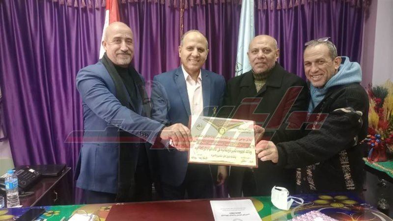 خلال التكريم