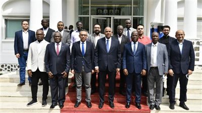 ابن سوهاج ينقذ الأفارقة.. الدكتور عمرو عبد العال ينجح في زراعة أول كبد بكوت ديفوار