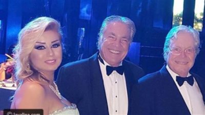 انتشار واسع لفيديو رقص مصطفى وحسين فهمي على أغنية 