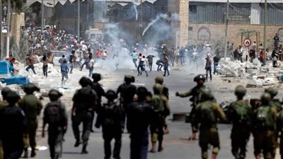 اندلاع مواجهات عقب اقتحام قوات الاحتلال الاسرائيلي بلدة 