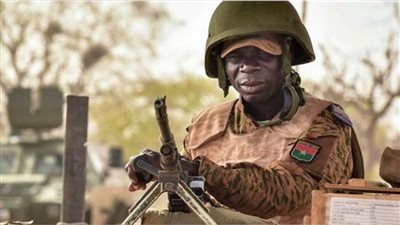 حكومة بوركينا فاسو تنفي استيلاء الجيش على الحكم