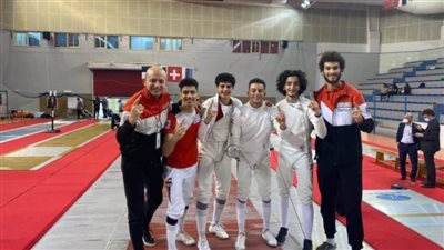 منتخب السلاح يحرز ذهبية الفرق لسيف المبارزة بكأس العالم بالبحرين