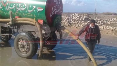 تمركز المعدات والفرق الخاصة بالطوارئ لمواجهة الأمطار بكفر الشيخ