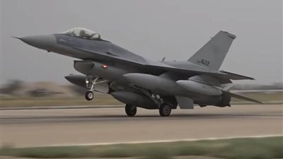  وزير الدفاع العراقي: نمتلك 32 طائرة 