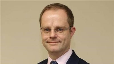 السفير البريطاني بالقاهرة: المستثمرون الأوروبيون يرون فرصًا جيدة للاستثمار في مصر