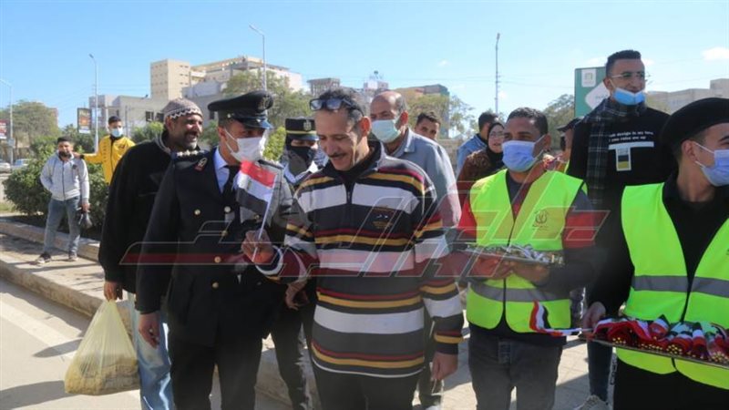 توزيع الورود