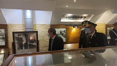 تزامنا مع الاحتفالات بعيد الشرطة.. محافظ الإسماعيلية يتفقد متحف الشرطة بمديرية أمن الإسماعيلية