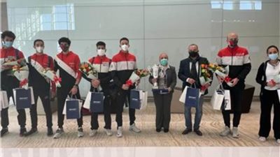مصرللطيران تهنئ منتخب مصر للشباب بفوزه بذهبية كأس العالم للسلاح